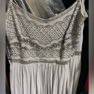 Adrianna Papell Beaded Light Grey Bridesmaid/Wedding Guest Dress Size 2